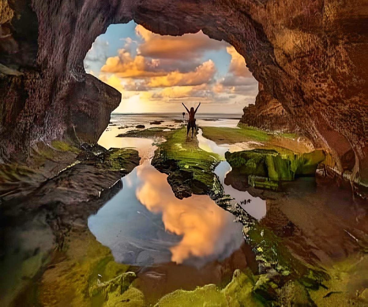 Sumba 12ha Clifffront Land for Sale – 1.2 km Ocean Frontage & Private Beach Access