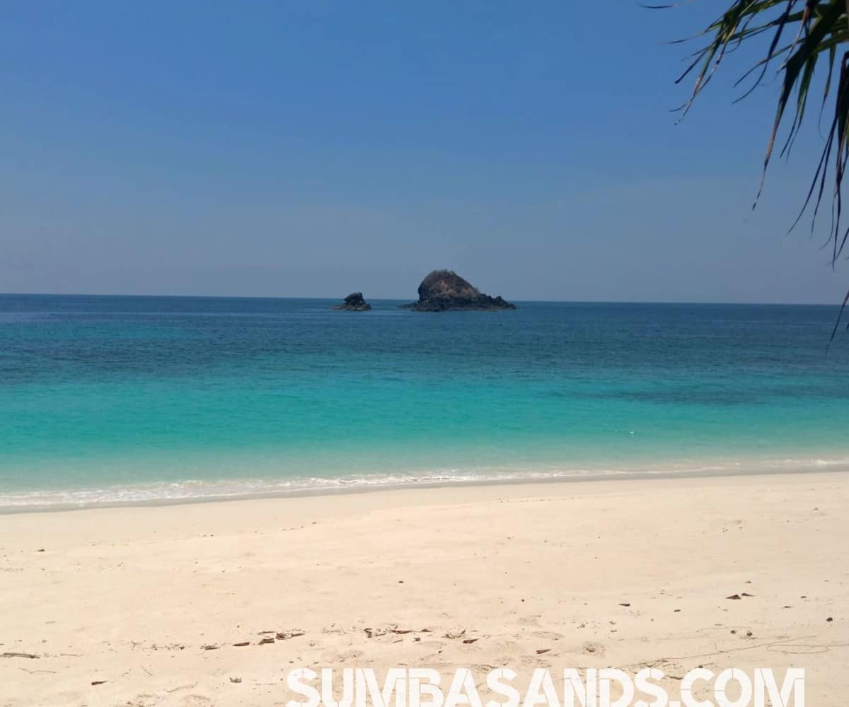 Sumba 23ha Peninsula Beachfront Land for Sale | Matauki Bay Investment Opportunity