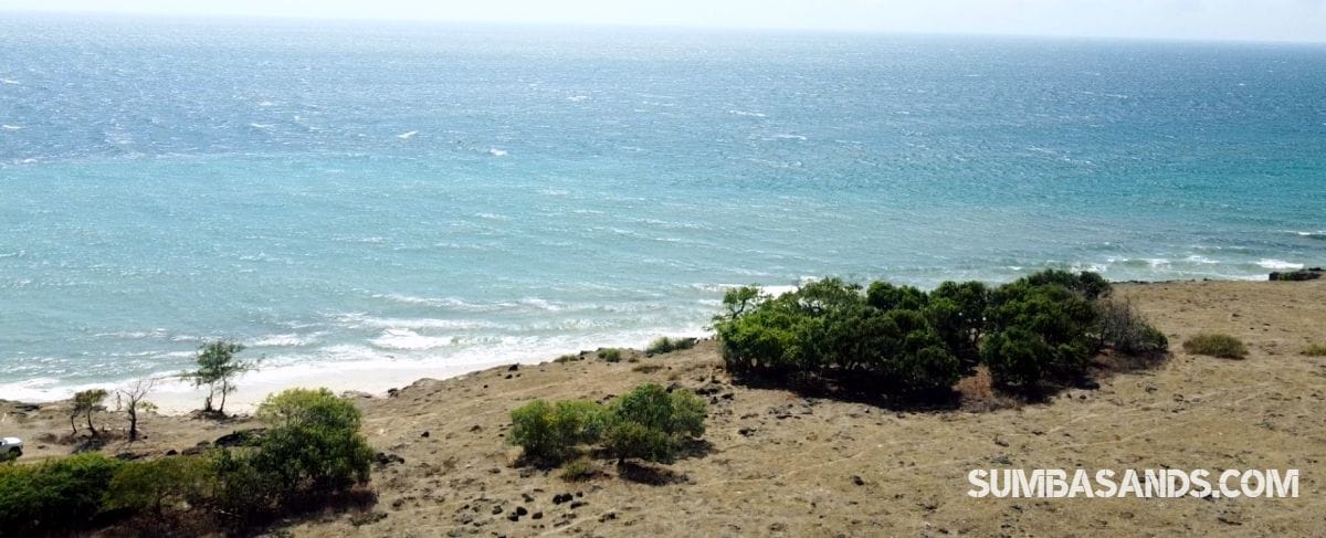 North Sumba Cliff Beachfront | 7ha Freehold Coastal Land in Indonesia