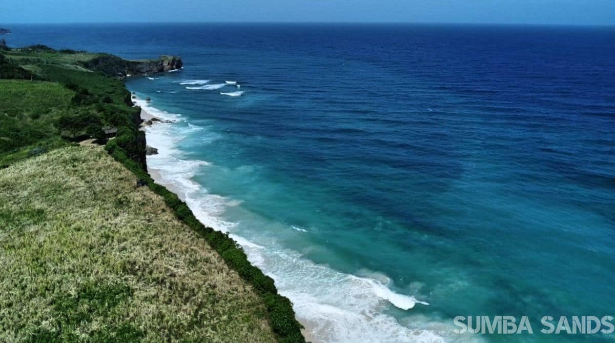 Sumba 12ha Clifffront Land for Sale – 1.2 km Ocean Frontage & Private Beach Access
