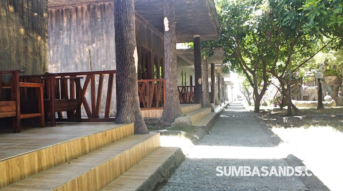 Maramba boutique beachfront property for sale: 9-villa resort with pool, restaurant, direct beach access near Waingapu, East Sumba.