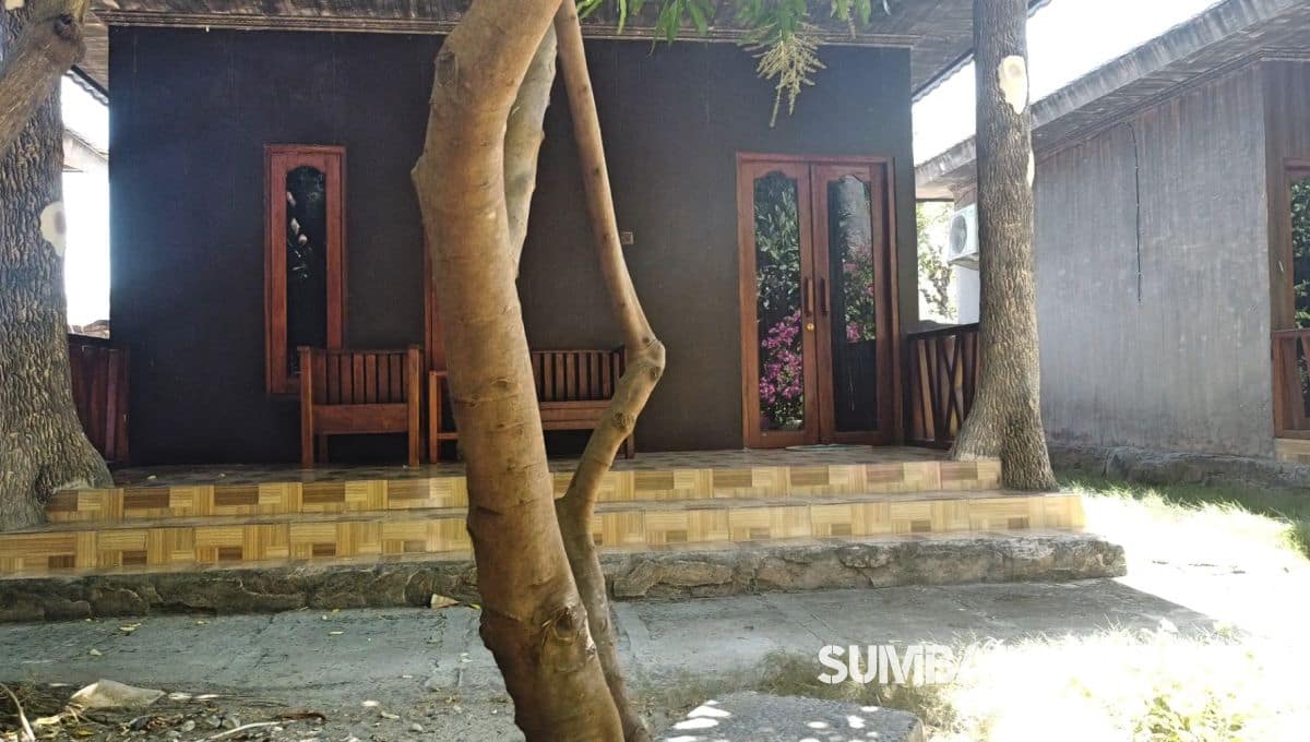 Maramba boutique beachfront property for sale: 9-villa resort with pool, restaurant, direct beach access near Waingapu, East Sumba.